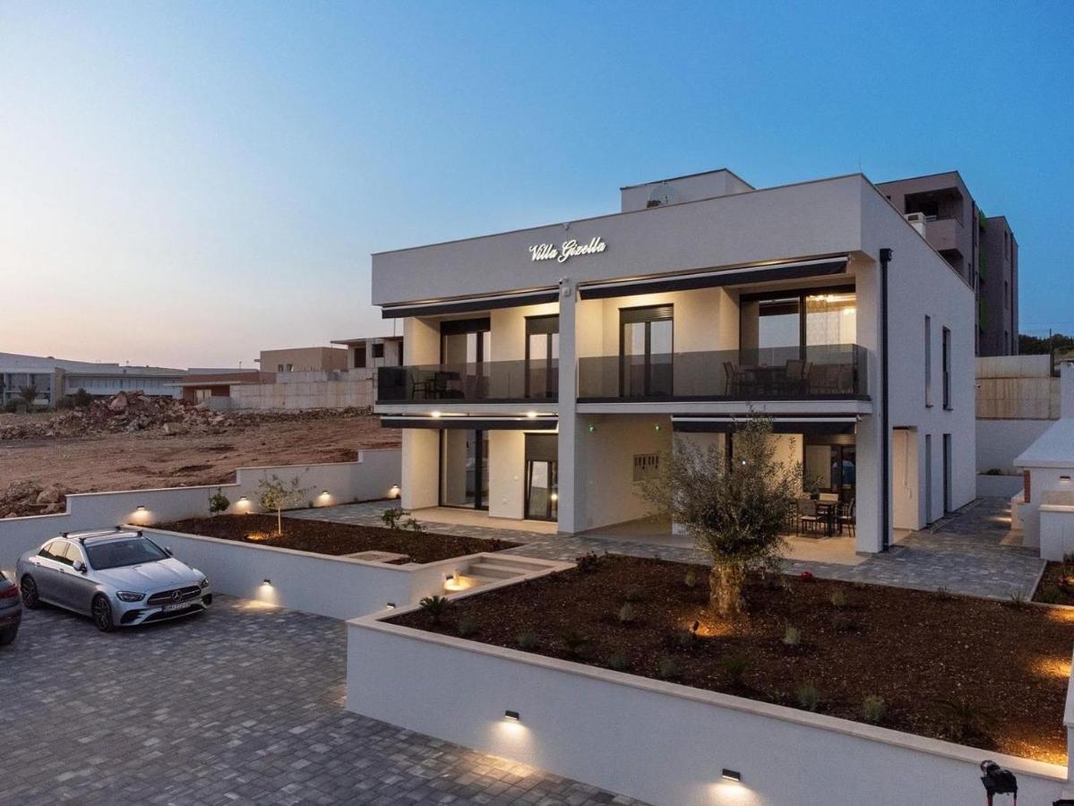 Villa Gizella Sveti Filip i Jakov Exteriör bild
